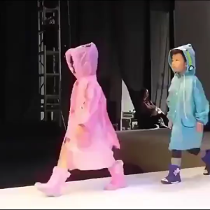 #ReadyStock Kids Raincoat motorcycle poncho Hooded rain suit rain jacket baju hujan budak Baju Hujan Kanak-Ka
