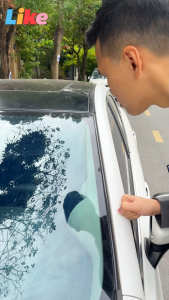 Dung Dịch Xịt Rửa Kính Chuyên Dụng Cho Xe Ô Tô OMINO M86 500ml Chính Hãng Làm Sạch Vết Bẩn Tăng Độ Sáng Bóng Tặng Khăn Lau