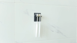 Punch Free Toothbrush Cup Holder & Toothbrush Cup High Qualities Bathroom Accessories Toothbrush Set Toothbrush Cup Holder Wall Suction Wall Wash Cup Set Shelves Couple Household No Hole Hanging Wall Mouthwash Cups