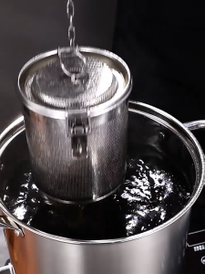 ตะกร้อใส่เครื่องตุ๋น อุปกรณ์กรองเครื่องเทศ สมุนไพร ตที่กรองเครื่องเทศ ที่ใส่เครื่องเทศ สแตนเลสหนา