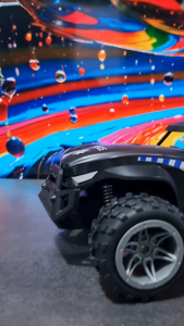 Mainan Mobil Remot Kontrol RC Offroad Climbing Jeep Polisi Pengaturan Kecepatan Batre Cas
