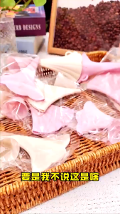 กรวยซิลิโคน แบบพับได้ ลายดอกไม้ แบบพกพา มั่นคง พร้อมก้านรองรับ สําหรับถ่ายโอนของเหลว