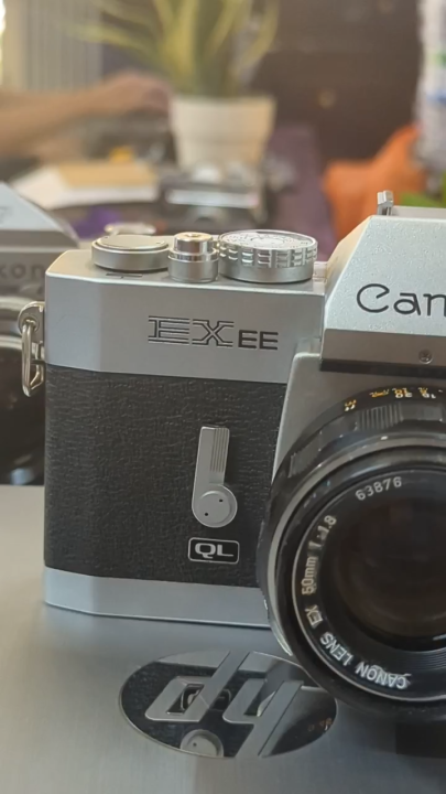 Canon EX-  EE [Body+Lens] - Combo máy ảnh cơ flm cũ sẵn sàng cho người chơi hệ trình độ tầm trung