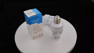 E27 Infrared Sensor Lamp Holder Adjustable LED Lamp Bulb Holder PIR Sensor Lamp Head Adapter