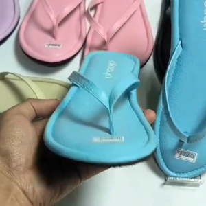 ALEEYA03: Sandal Flat Empuk Korea Trendy Cocok Untuk Daily