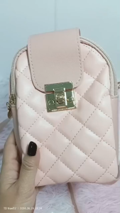 กระเป๋าโมเดิร์นใส่โทรศัพท์มือถือ ลายตารางนูน มีสายสะพายปรับได้ พร้อมส่ง