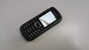 Samsung B2710ปลดล็อคเดิม1300มิลลิแอมป์ต่อชั่วโมง2MP GPS 2.0นิ้ว3กรัมโทรศัพท์มือถือกันน้ำ