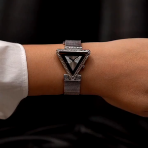 [Promo] Jam Tangan Wanita Guess GW0508L1 Fame Silver Sunray Dial Stainless Steel Mesh Strap Original Garansi 2 Tahun [✔COD][100% Authentic]