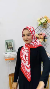 HIJAB SEGI EMPAT VOAL MOTIF / KERUDUNG SEGI EMPAT MOTIF MERAH PUTIH / SEGI EMPAT MOTIF MERDEKA