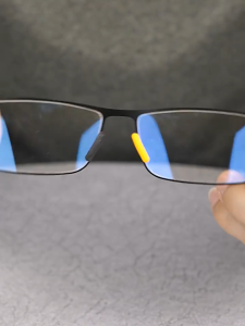 แป้นจมูกแว่นตาแบบเสียบ แป้นจมูกแว่นตาซิลิโคน (แบบเสียบแกน) ขนาด 5 x 14 mm. แป้นจมูกแว่น ic แป้นจมูกแว่นตาแบบนิ่ม ใส่สบาย ไม่กดทับดั้งจมูก