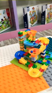 Mainan Balok Susun Kelereng Anak Brick Puzzle Marble Run Isi 170 Pcs Laki Laki Perempuan Building Block SNI