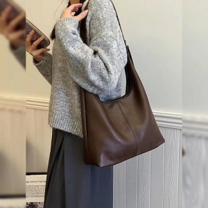 Taion เข้าใหม่ กระเป๋าสะพายแฟชั่นผู้หญิงใบใหญ่ ใส่ของได้แบบฉ่ำๆ สีสันคุมโทนแมทช์ง่ายแน่นอน อดใจไม่ไหวก็ซื้อเลยจ้า