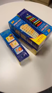 BỘ ĐỒ CHƠI RÚT GỖ WISS TOY (Gồm 49 thanh gỗ và 4 xúc xắc)