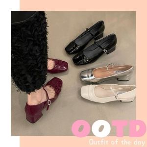 QDshop งานพร้อมส่งทั่วไทย รองเท้าทรงสวมสไตล์เกาลี ทรงแมรี่เจนงานสวยยกให้รุ่นนี้เลย งานดี เข้ากับรูปเท้า พร้อมส่ง 4 สีให้เลือก บอกเลยว่าสีสวยจึ้งทุกสี ใครยังไม่มีห้ามพลาด สั่งเลย