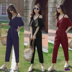 P6657 จั้มสูทสายเดี่ยวเว้าไหล่ลายริ้ว One-shoulder striped jumpsuit.