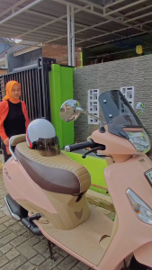 Auto Dazzling Paket Bundling Helm Cleaner Pembersih Pengkilap Kaca Visor dengan Parfume Helm Deo