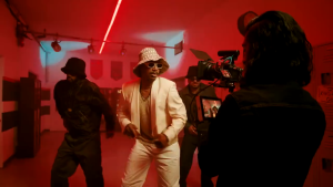 APUTURE AMARAN 150C (RGBWW) ไฟสตูิดโอ RGBWW Full-Colo 150W LED Light