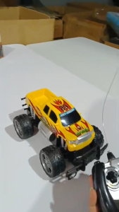 Np Toys รถกระบะบังคับ รถบิ๊กฟุตบังคับวิทยุ  รถบังคับ รถบังคับวิทยุ กระบะยกสูงบิ๊กฟุต No.2020