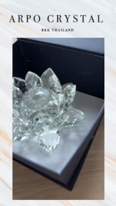 ดอกบัวคริสตัลขนาด 15 เซนติเมมตร สีใส