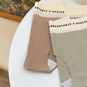 🔥กางเกงชั้นใน ผ้าเรยอน กางเกงในไร้ขอบ เอวกลาง มีขอบเอว ผ้าหนา คุณภาพดี ยืดเยอะ(M-XL)