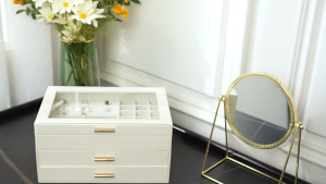 *พร้อมส่ง*กล่องใส่เครื่องประดับ(หนังPU)กล่องเก็บเครื่องประดับในครัวเรือนความจุขนาดใหญ่ 3ชั้น กล่องเครื่องประดับ กล่องของขวัญ