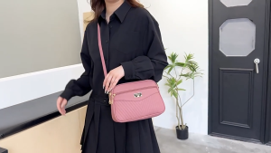 1647 ( READY STOCK ) PU SLING BAG EU FASHION HOUSE