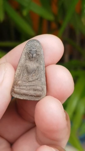 พระผงสุพรรณ เนื้อผงเก่า (ไม่ทราบที่) องค์ที่3