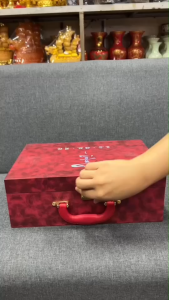 กาน้ำชา แก้วชา ชุดน้ำชา แบบกล่องกระเป๋าสวยหรู เหมาะ สำหรับ ใช้ซงน้ำชา ดื่ม ทาน เป็นของขวัญของ ฝาก งานต่างๆ พร้อมส่ง