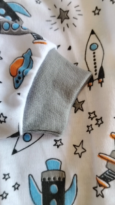 Setelan Piyama Bayi Baju Tidur Lengan dan Celana Pendek Usia 3-12 Bulan Motif Full Print