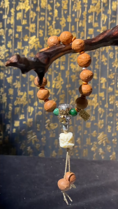 VÒNG TAY CHUỖI HẠT BỒ ĐỀ MẮT PHẬT TỰ NHIÊN PHỐI CHARM TÂY TẠNG VÀ KỲ LÂN TẶNG HỘP ĐỰNG