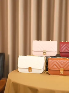 🔥กระเป๋าสะพายข้าง แฟชั่นฤดูใบไม้ผลิ หนังPU เรียบง่าย แฟชั่นฤดูใบไม้ผลิ ฮิตมากตอนนี้ เข้ากับทุกการแต่งกาย