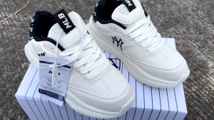 รองเท้าMLB B - 2024 รุ่นยอดฮิต สินค้าขายดี มีรับประกันสินค้า สายแฟร์ห้ามพลาด!!!