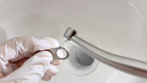 2 Hole 4 holes Dental High Speed Fiber Optic LED Handpiece Large Torque Push Button 3 Water Spray