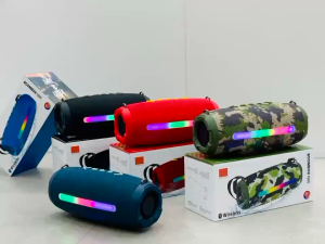 ลำโพงบลูทูธ รุ่น BOOMBOX1000 มีสายสะพาย รองรับAUX TF USB สามารถลิงค์ได้2เครื่อง  เพิ่ม/ลดเสียงได้ ร้านจัดแพ็คส่งของทุกวัน