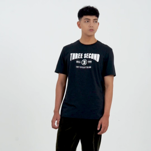 3Second Kaos Pria Lengan Pendek Davinci Katun Lightweight 1996 Logo C400324