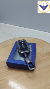 Ốp chìa khóa titan cao cấp xe Toyota Fortuner Innova Camry Hilux 4 nút bấm - kèm móc khóa