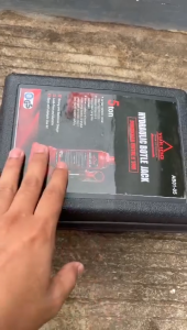 Dongkrak Mobil Botol 5T: Mengenal & Menggunakan Dongkrak Mobil Hidrolik 5 Ton