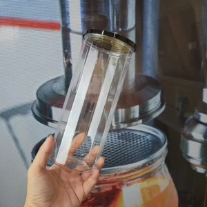 ** ซื้อ 1 แถม 1 ** กระปุกออมสิน #1050 ทรง16เหลี่ยมใหญ่ (1 ออร์เดอร์จะได้กระปุก 2 ใบ สติ๊กเกอร์ 6 แผ่น) ฝาคละสี