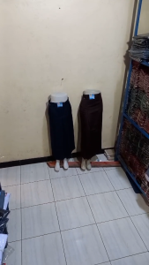 Rok Panjang Belah Belakang Nusantara untuk Sekolah SMA - Warna Solid