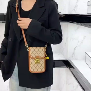 Tas Selempang Wanita Import: Praktis & Stylish