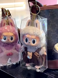 กระเป๋าใส่labubu 【จัดส่งจากกรุงเทพ】 ลาบูบู้ มาการอง Free💕 สายรัดพวงกุญแจ *ถุงใส ตุ๊กตา