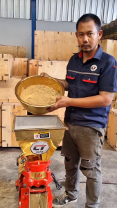 เครื่องอัดเม็ดไชโย รุ่นซุปเปอร์โกลด์ 4ลูกกลิ้ง สแตนเลสทองเกรด304เจ้าแรกเจ้าเดียวในไทย หรูหราระดับพรีเมี่ยม