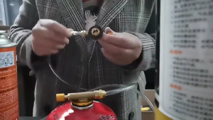 Panduan Membeli Alat Refil Gas Canister Portable & Selang Regulator Gas Kaleng
