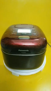 Nồi cơm nội địa Nhật cao tần (IH) Panasonic SR-JP055S (0.54L) áp suất điện tử màn led (509021)_Hàng nội địa Nhật đã qua sử dụng điện 100V