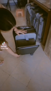 Ultimate Guide to 360 Wheels Suitcase & Laptop Compartment Luggage