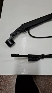 ก้านปัดน้ำฝน HINO VICTOR - วิคเตอร์ พร้อมปุ่มฉีดน้ำฝน ความยาว 58 เซนติเมตร