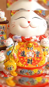 แมวกวักเรียกทรัพย์ แมวกวักนำโชค ขนาด 9นิ้ว แมวกวักเรียกทรัพย์ มหามงคลมั่งคั่ง มหาโชค กวักโชคลาภเงินทองไหลมาเทมา