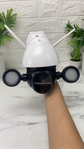 tuya กล้องวงจรปิดแบบหมุนได้ ภายนอก กันน้ำIP65 มีแสงไฟ CM-P09