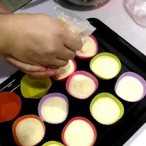 Cetakan Cupcake PERSEGI PANJANG Tahan Panas / Alas Muffin Silicone Kotak Persegi Panjang Food Grade