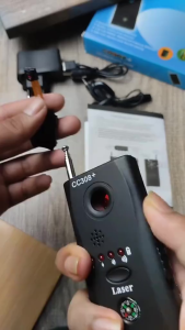 CC308 Detector RF Audio Bug Finder Pendeteksi Pencari Sinyal Anti Penyadap Hidden Spycam Spy Camera Lensa Kamera GPS Tracker Mini Tersembunyi Perlindungan Privasi Detektor CC308 Untuk Kendaraan Sepeda Motor Mobil Car